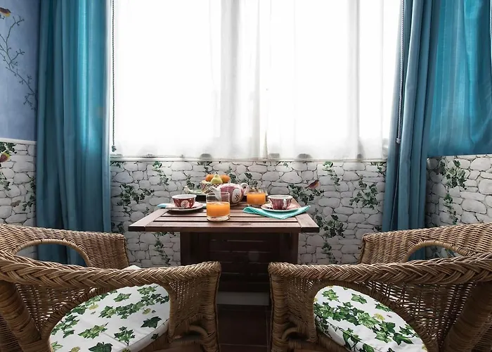 Crispi Deluxe 2 Bedroom