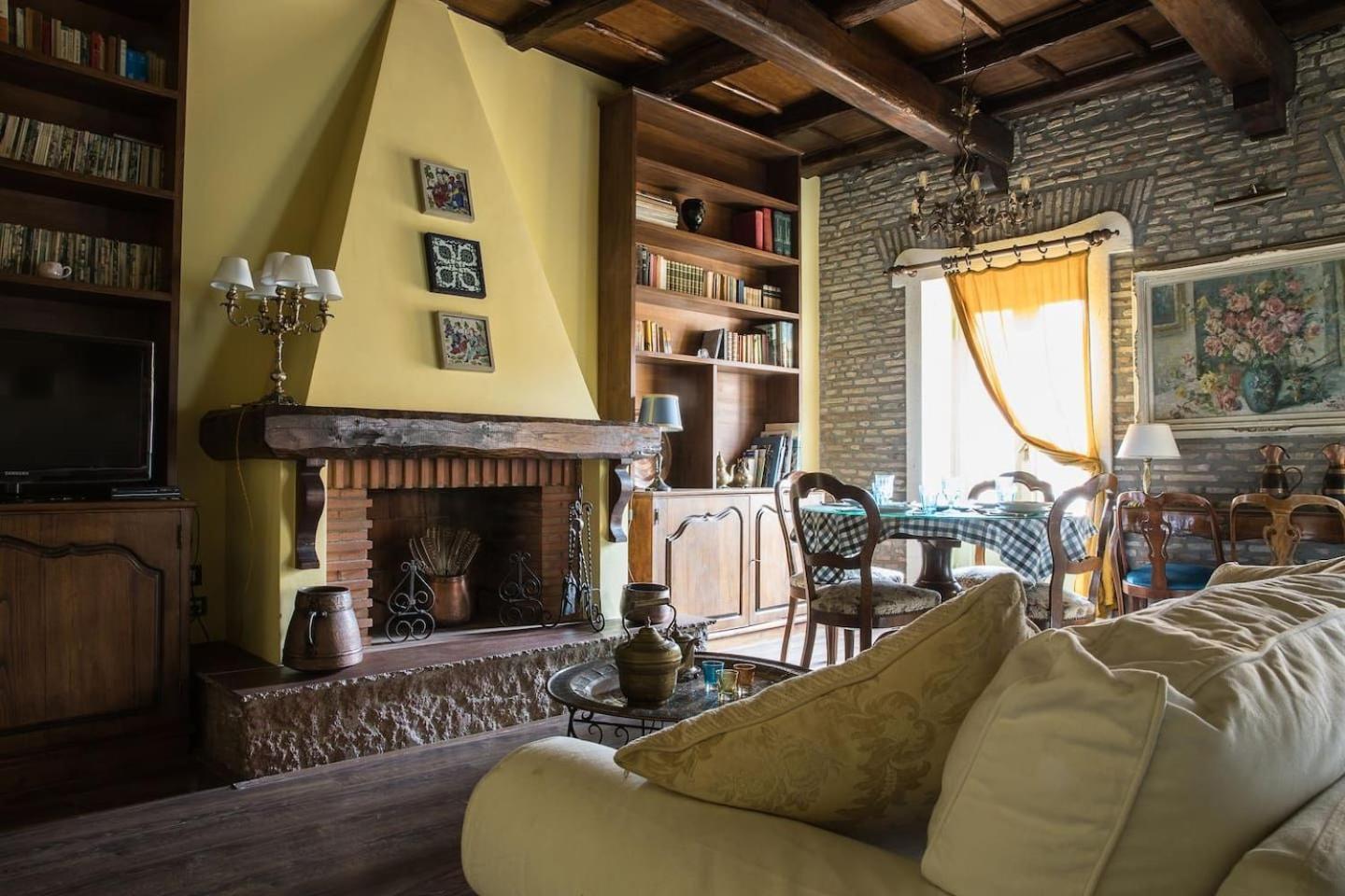 Apartment Crispi Deluxe 2 Bedroom Rome
