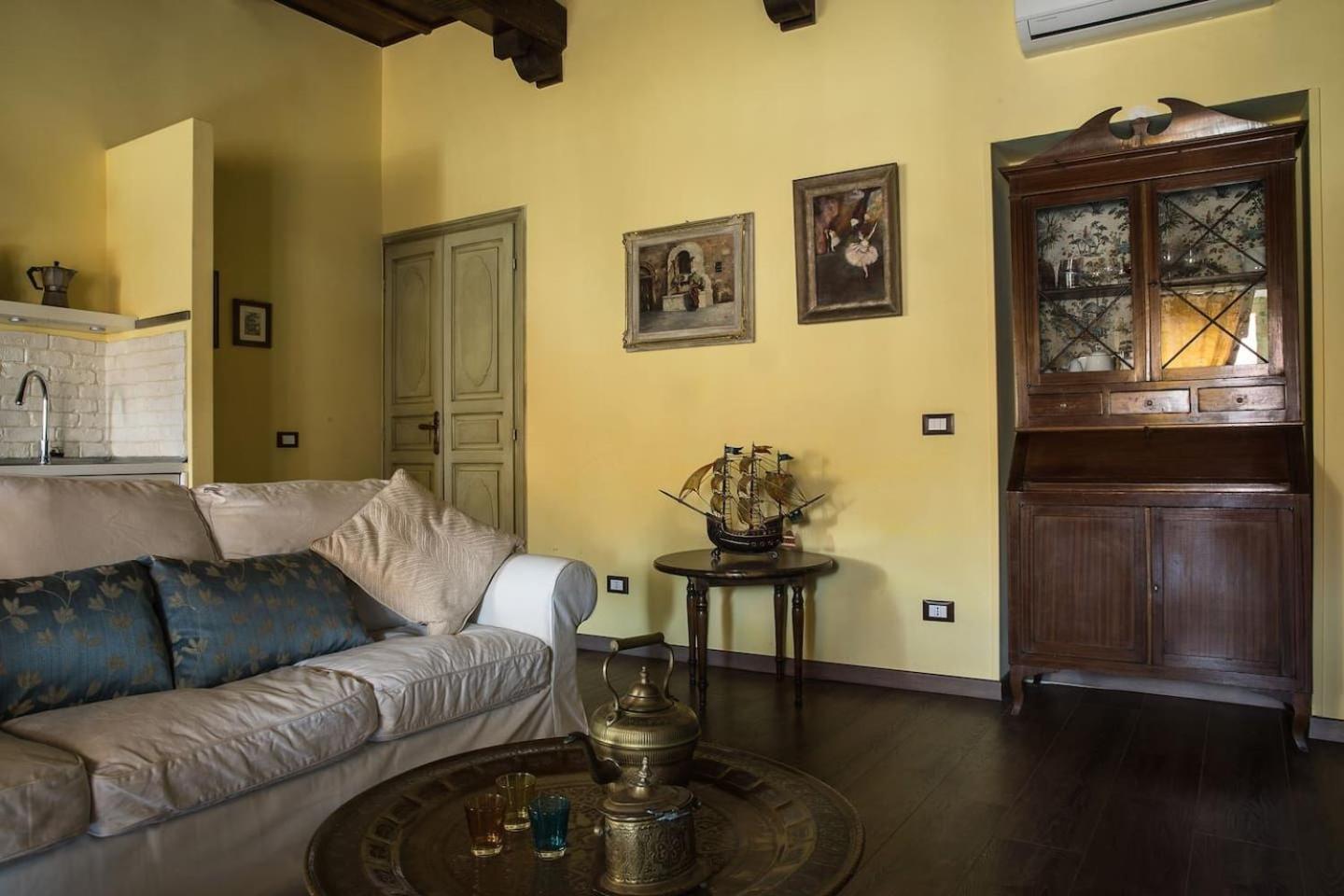Crispi Deluxe 2 Bedroom Rome